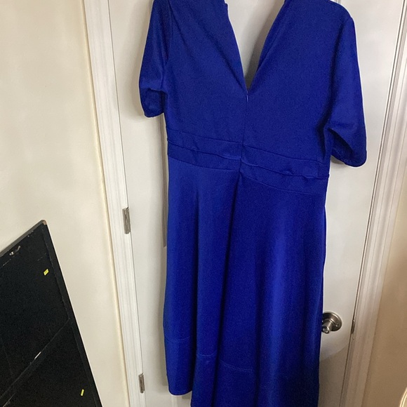 Maxi Royal Blue dress with Pockets Size XLmaterial is soft and stretchy - Picture 7 of 7